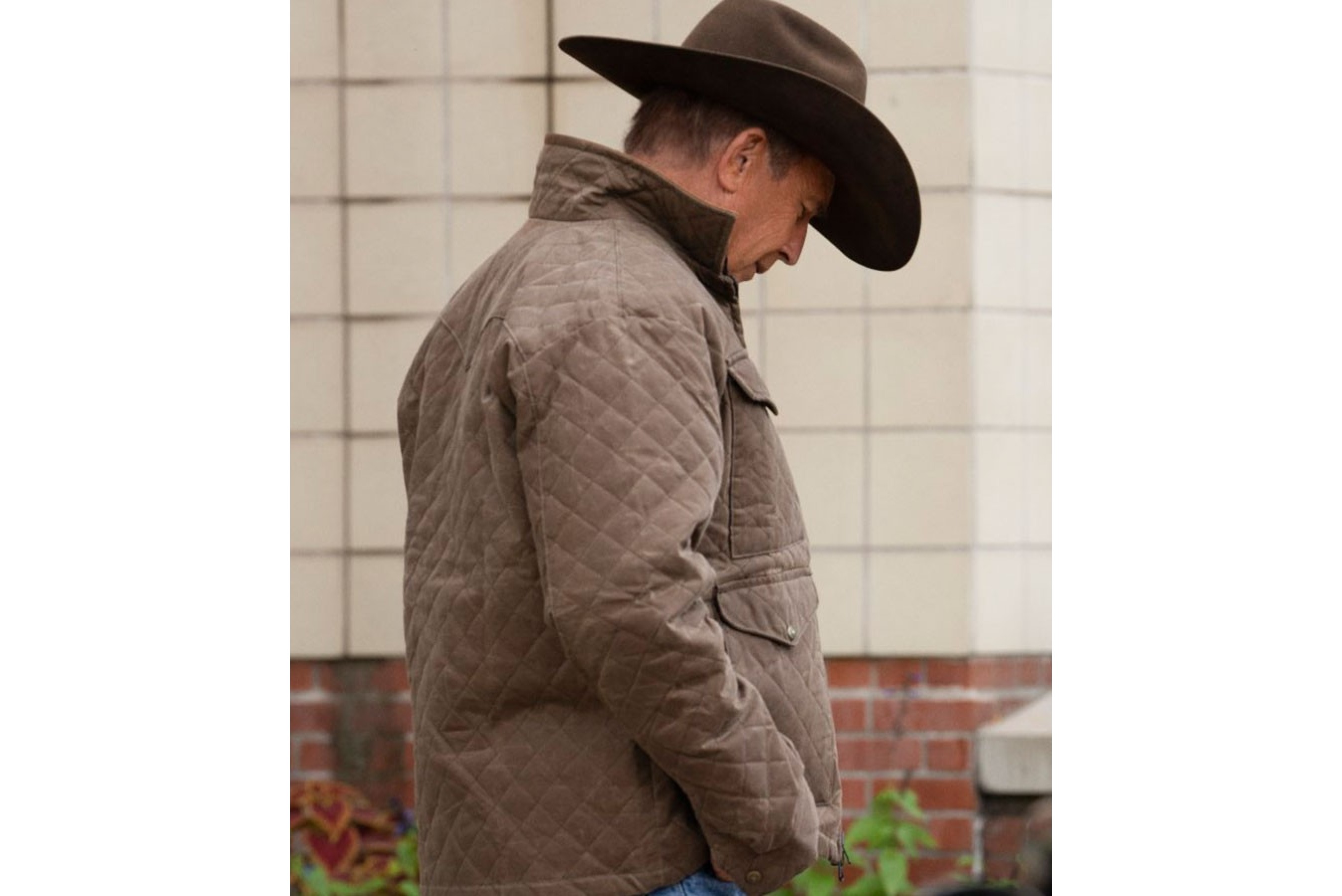 Kevin Costner Yellowstone Season 4 John Dutton Brown Quilted Jacket